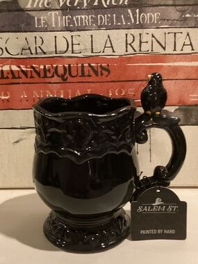 NWT Salem St. Black Crow Halloween Mug 🐦‍⬛